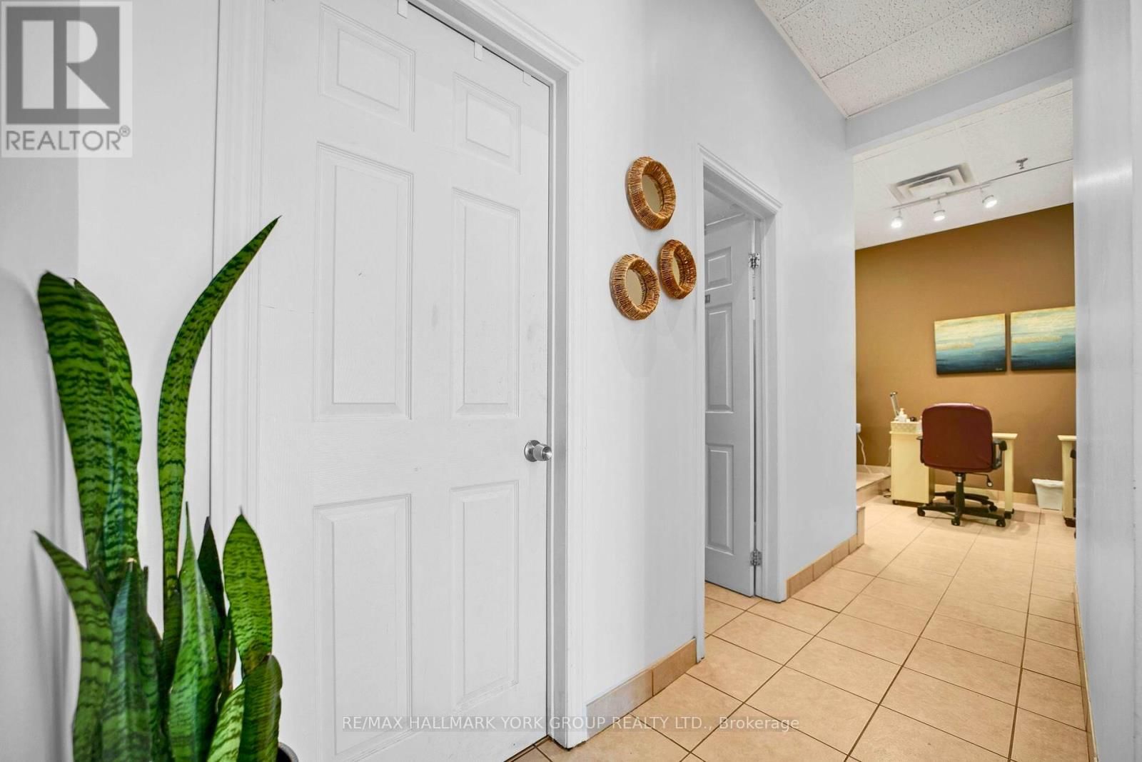 A17 - 2012 SHEPPARD AVENUE EAST Image 15