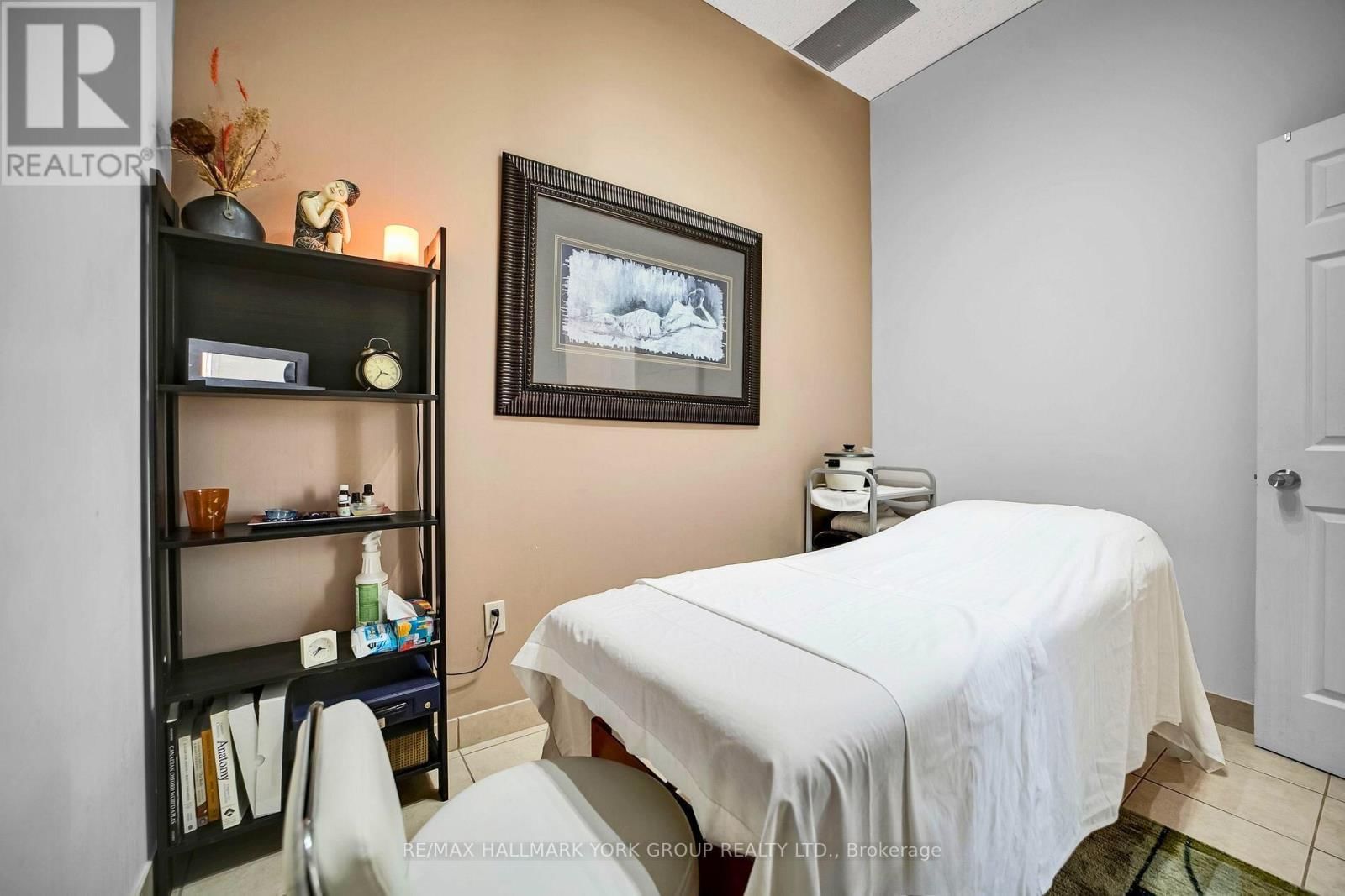 A17 - 2012 SHEPPARD AVENUE EAST Image 16