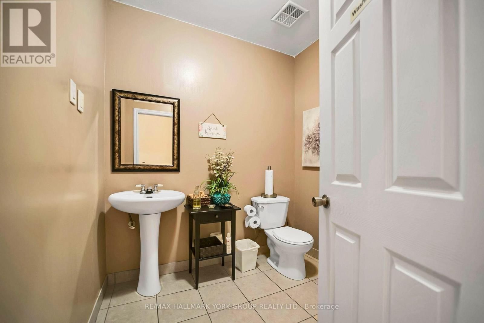 A17 - 2012 SHEPPARD AVENUE EAST Image 21