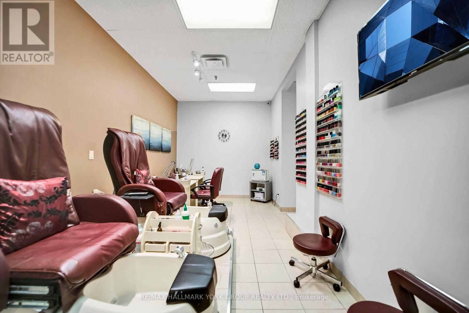 A17 - 2012 SHEPPARD AVENUE EAST Image 29