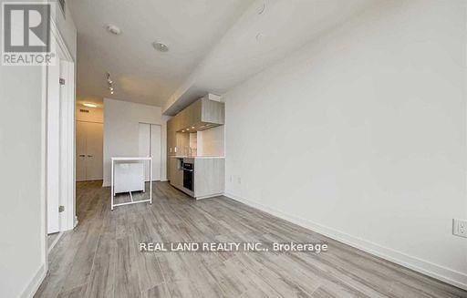 3116 - 77 SHUTER STREET SOUTH Image 9