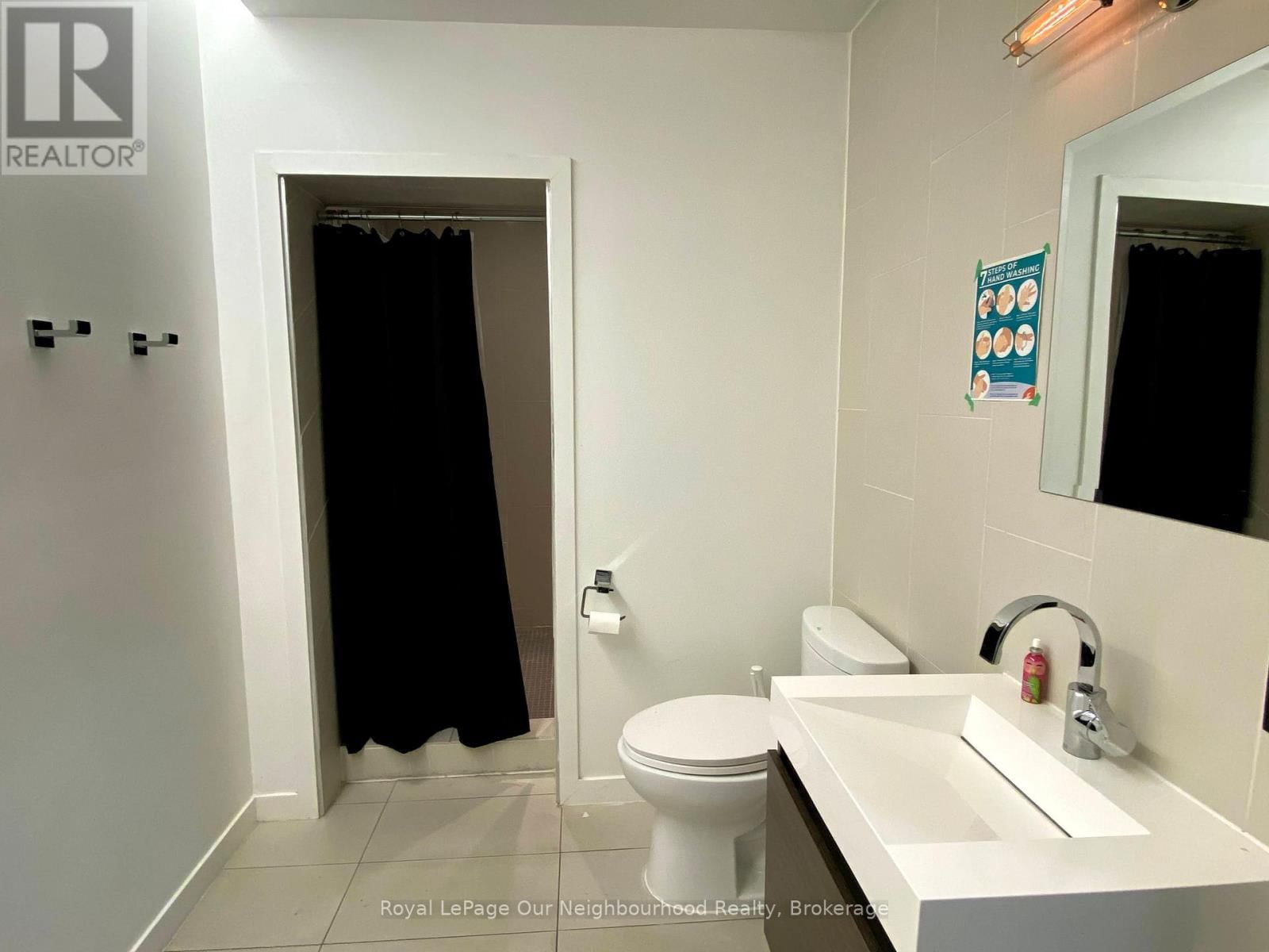 106B - 100 SUNRISE AVENUE Image 10