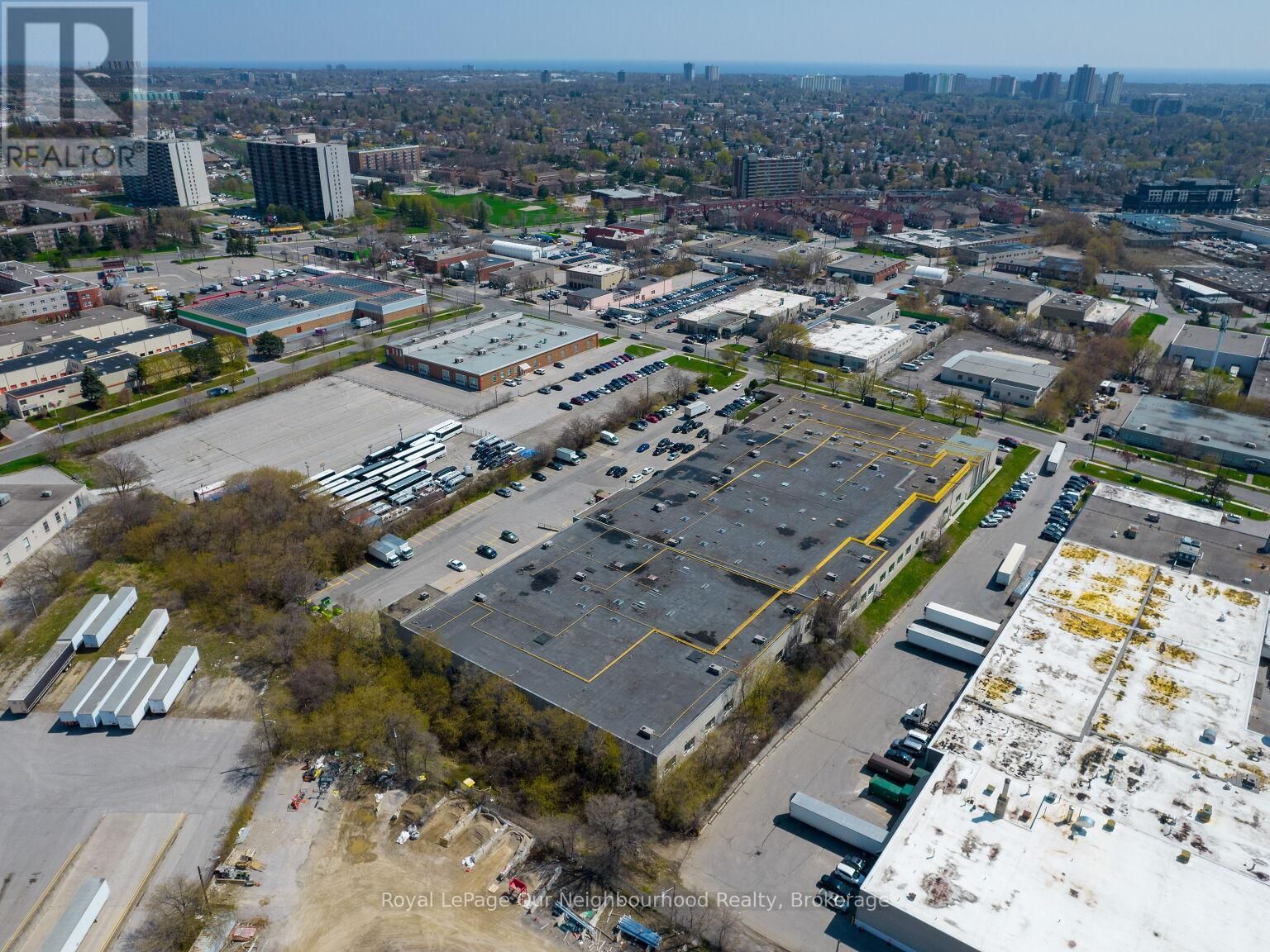 106B - 100 SUNRISE AVENUE Image 14