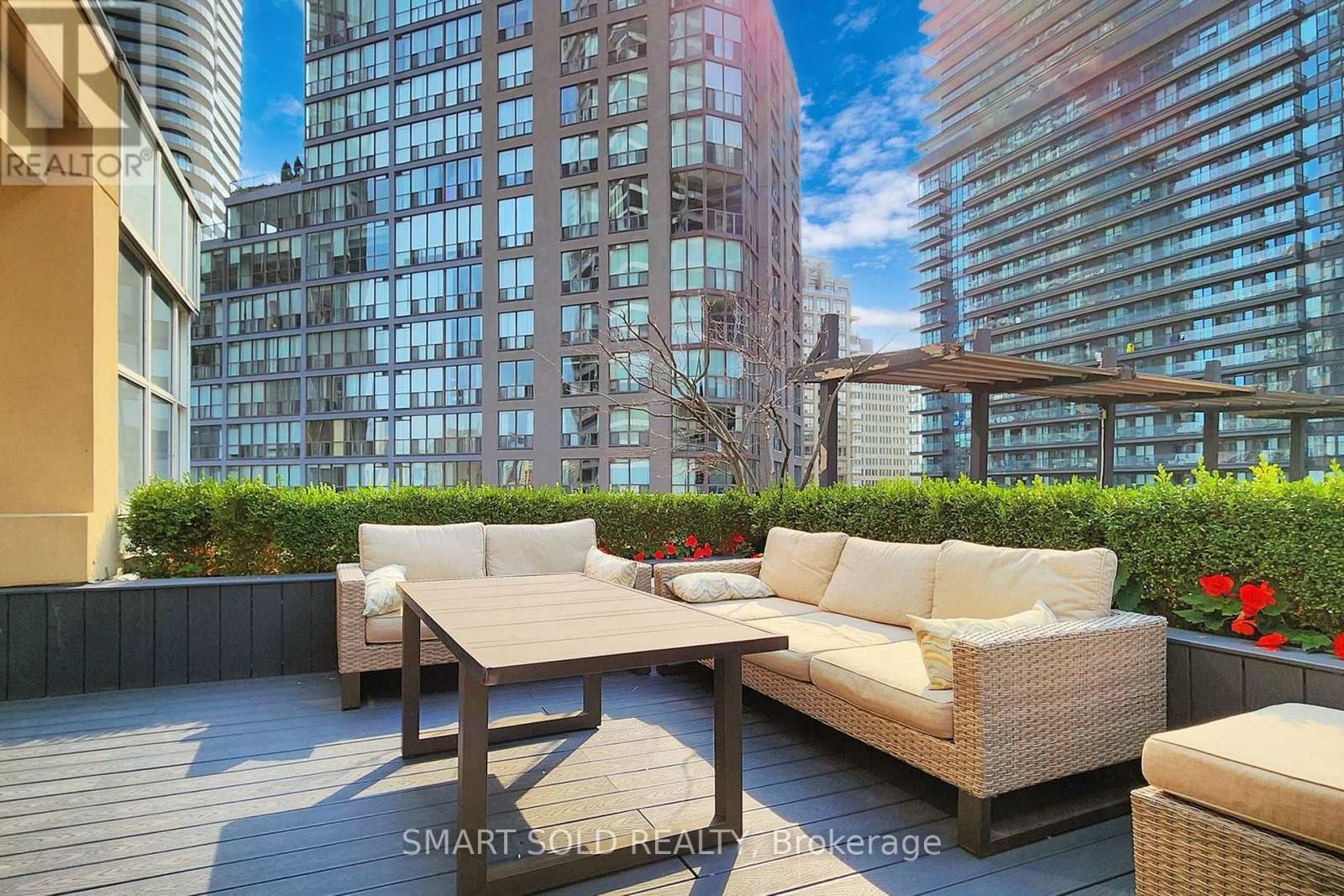 1612 - 11 ST JOSEPH STREET Image 20