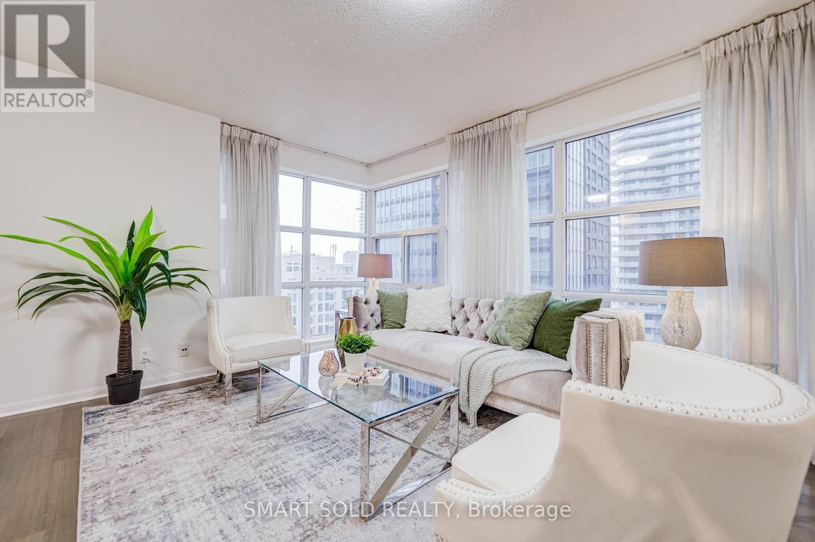 1612 - 11 ST JOSEPH STREET Image 7