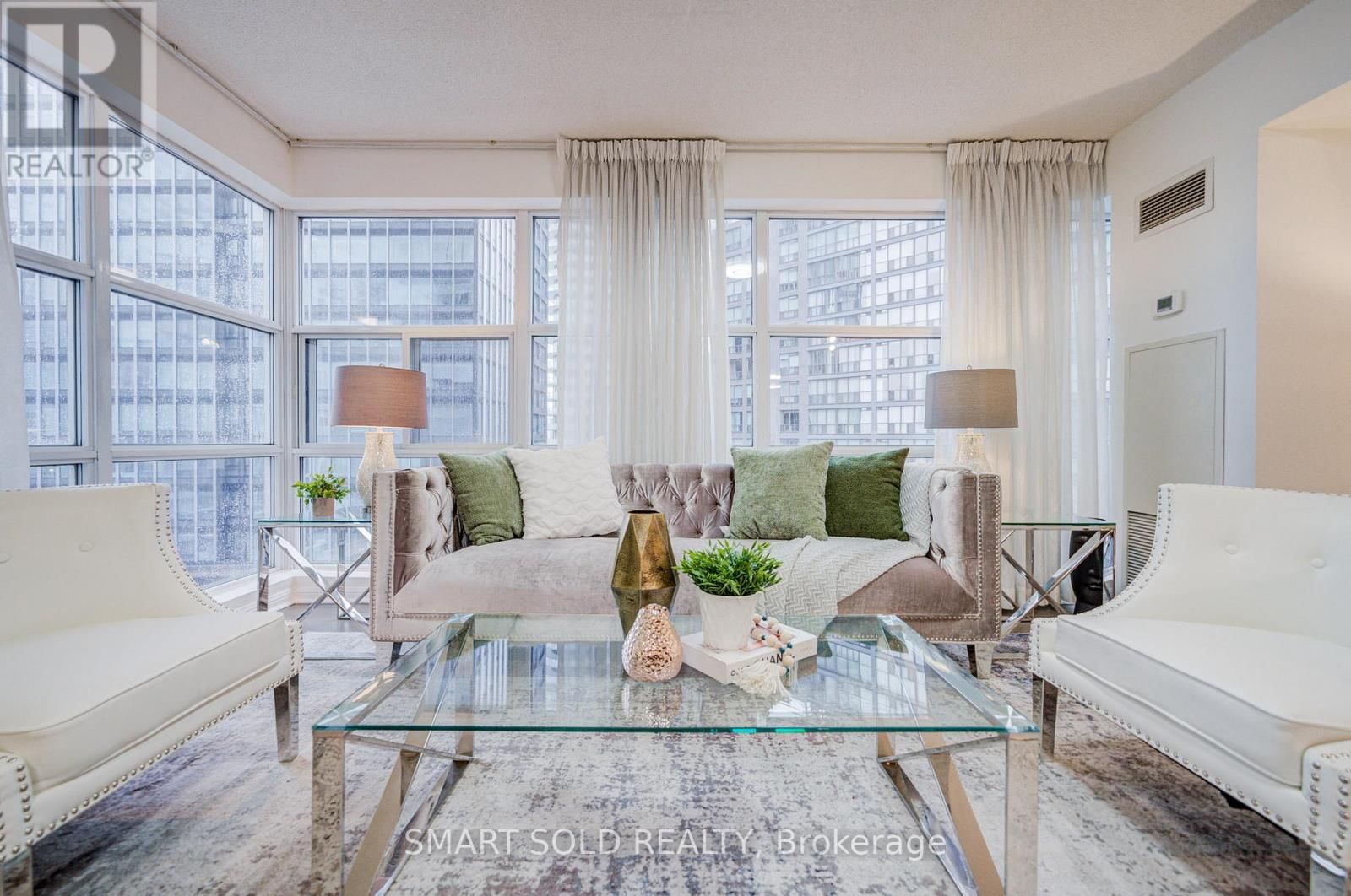 1612 - 11 ST JOSEPH STREET Image 9