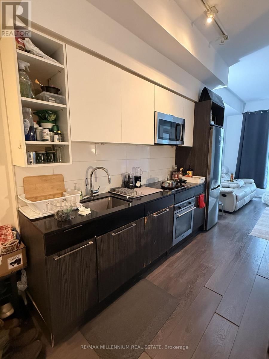 505 - 68 SHUTER STREET Image 8