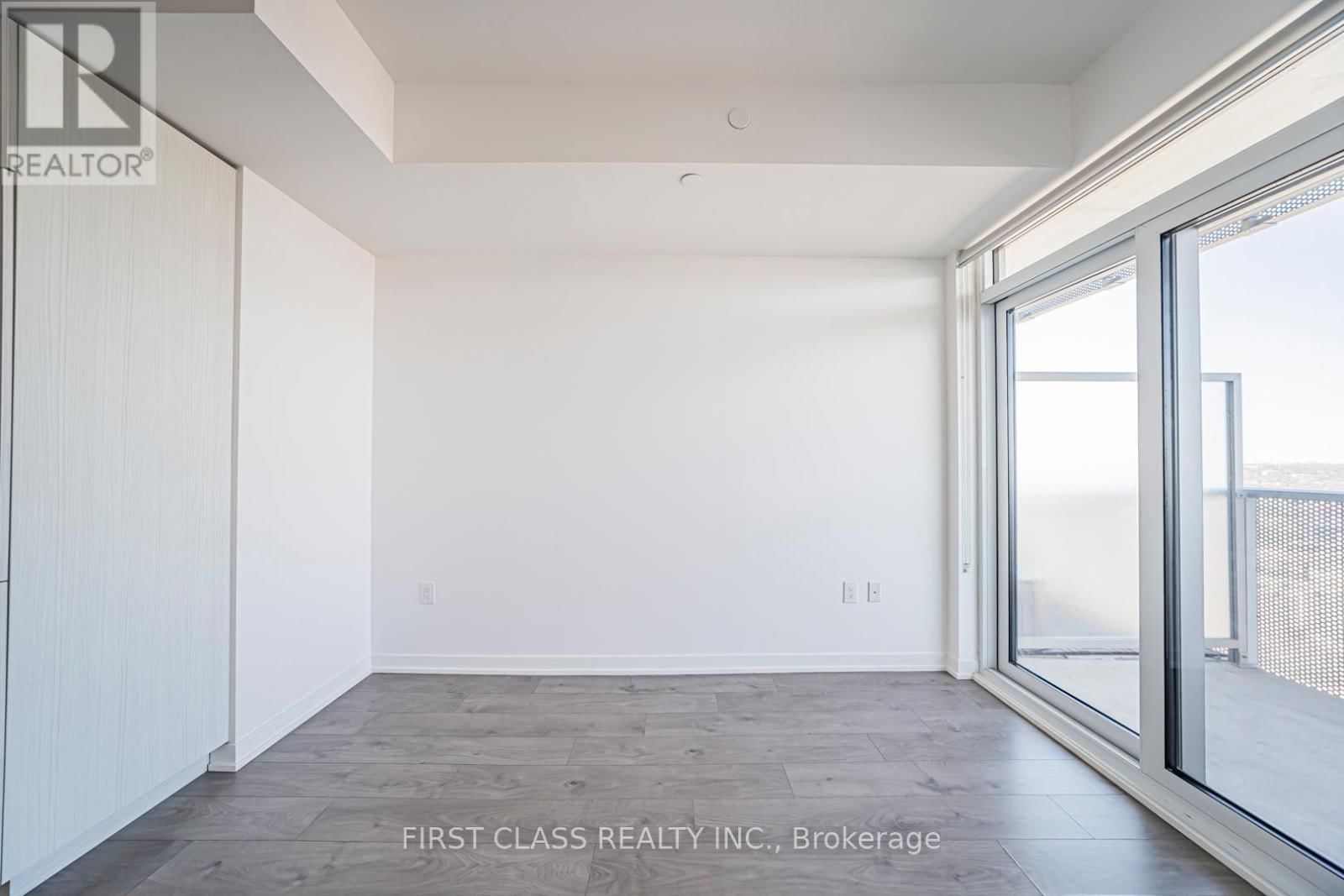 3202 - 20 RICHARDSON STREET Image 22