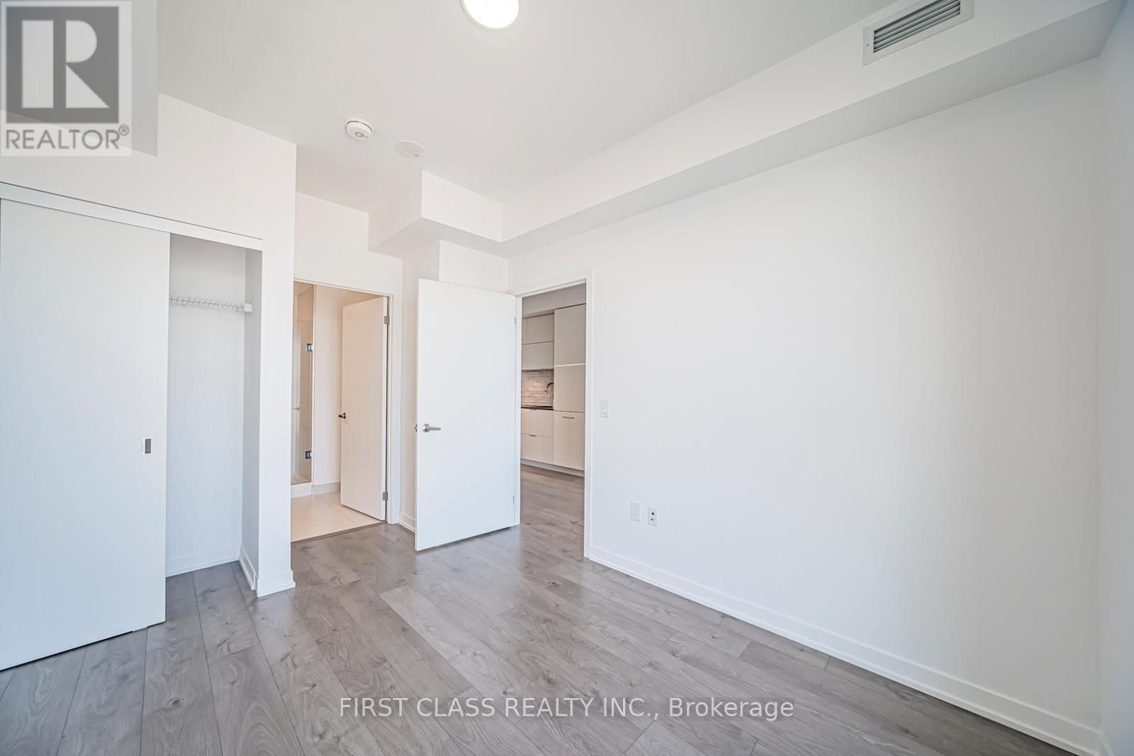 3202 - 20 RICHARDSON STREET Image 29