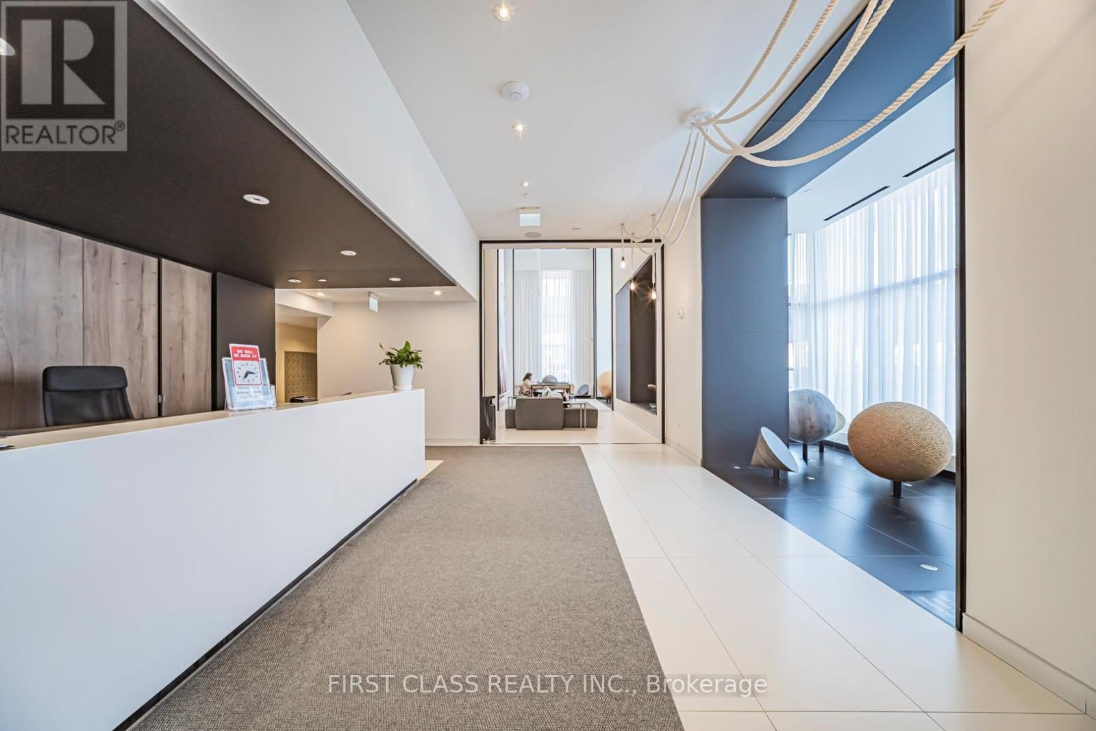 3202 - 20 RICHARDSON STREET Image 32