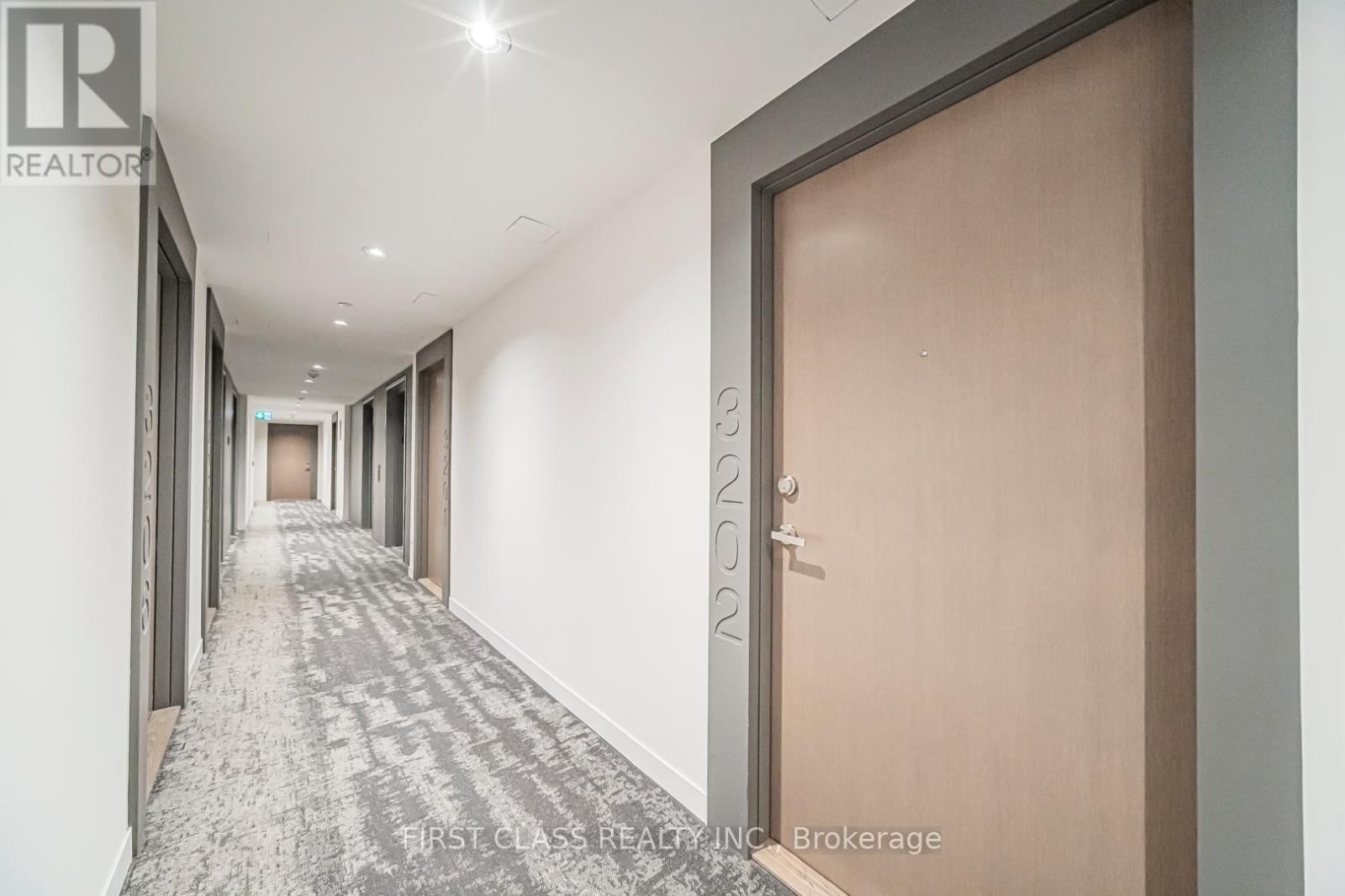 3202 - 20 RICHARDSON STREET Image 8