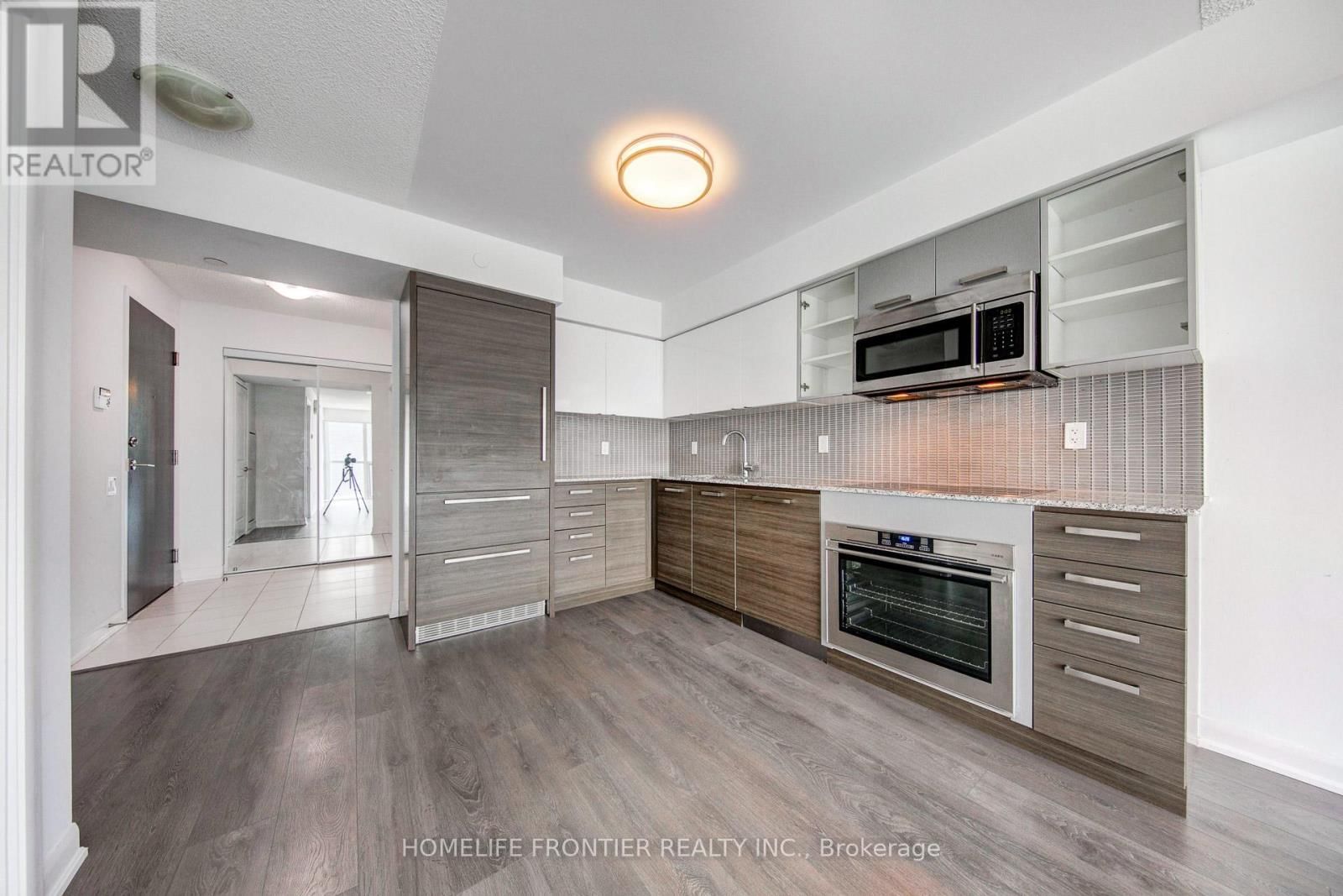 808 - 5168 YONGE STREET Image 6