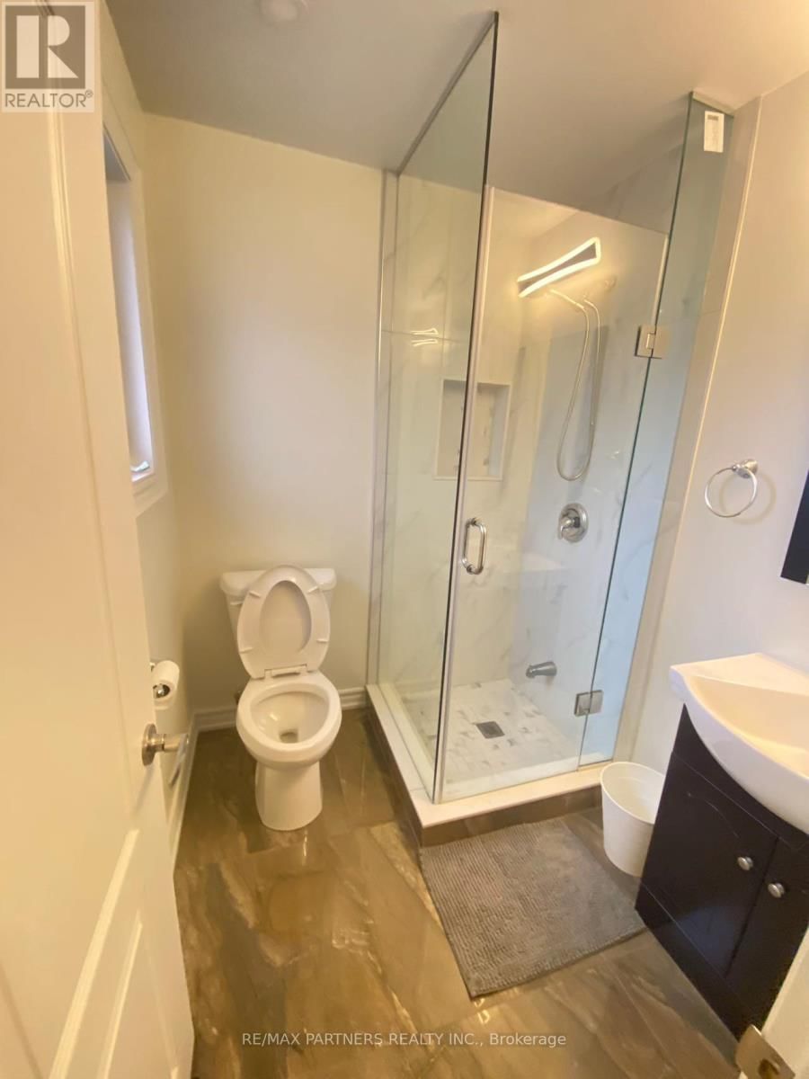 87 BISHOP AVENUE Image 11