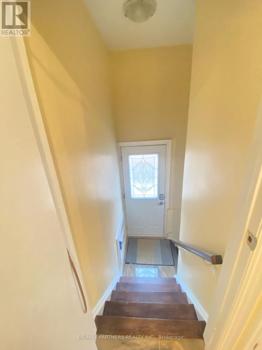 87 BISHOP AVENUE Image 6