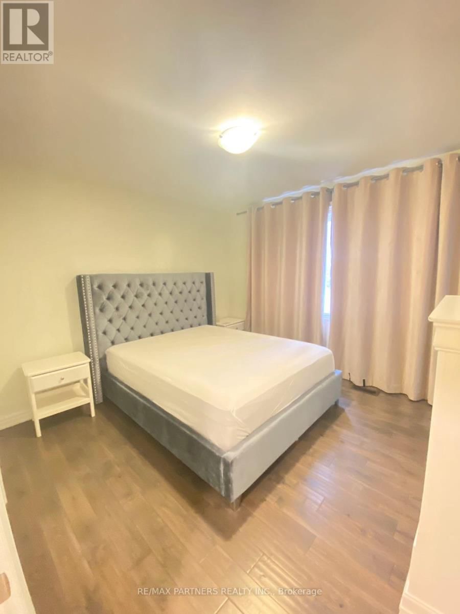 87 BISHOP AVENUE Image 7