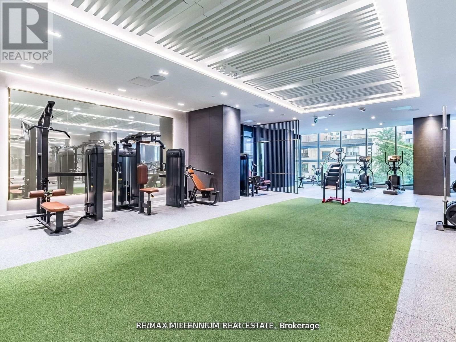 705 - 319 JARVIS STREET Image 6