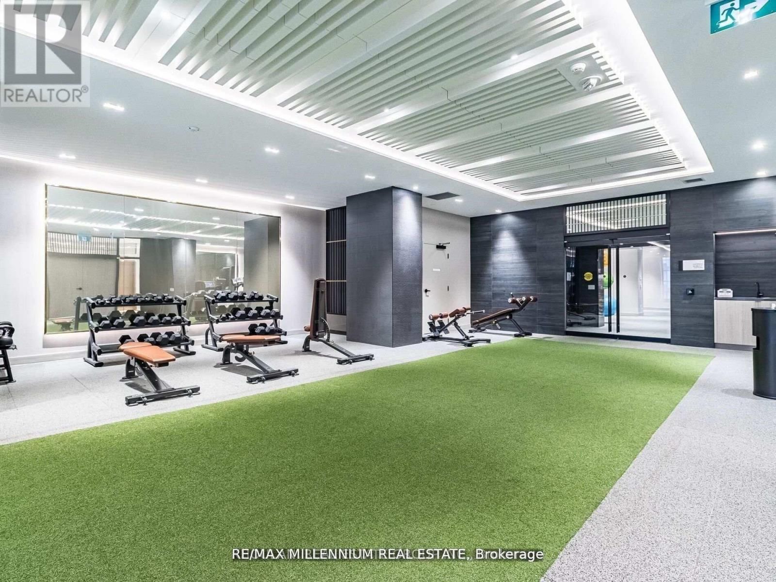 705 - 319 JARVIS STREET Image 7