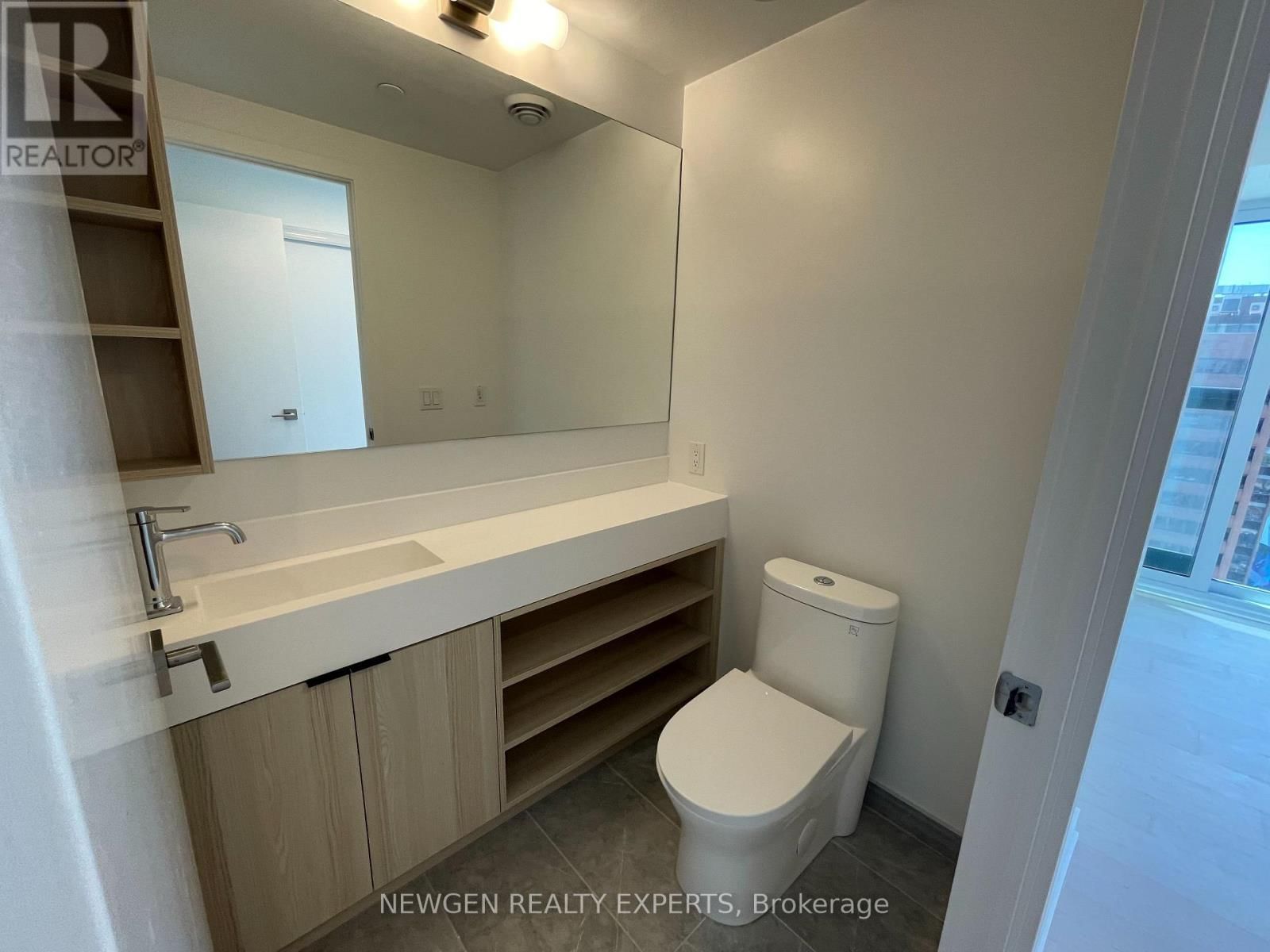 1703 - 252 CHURCH STREET Image 18