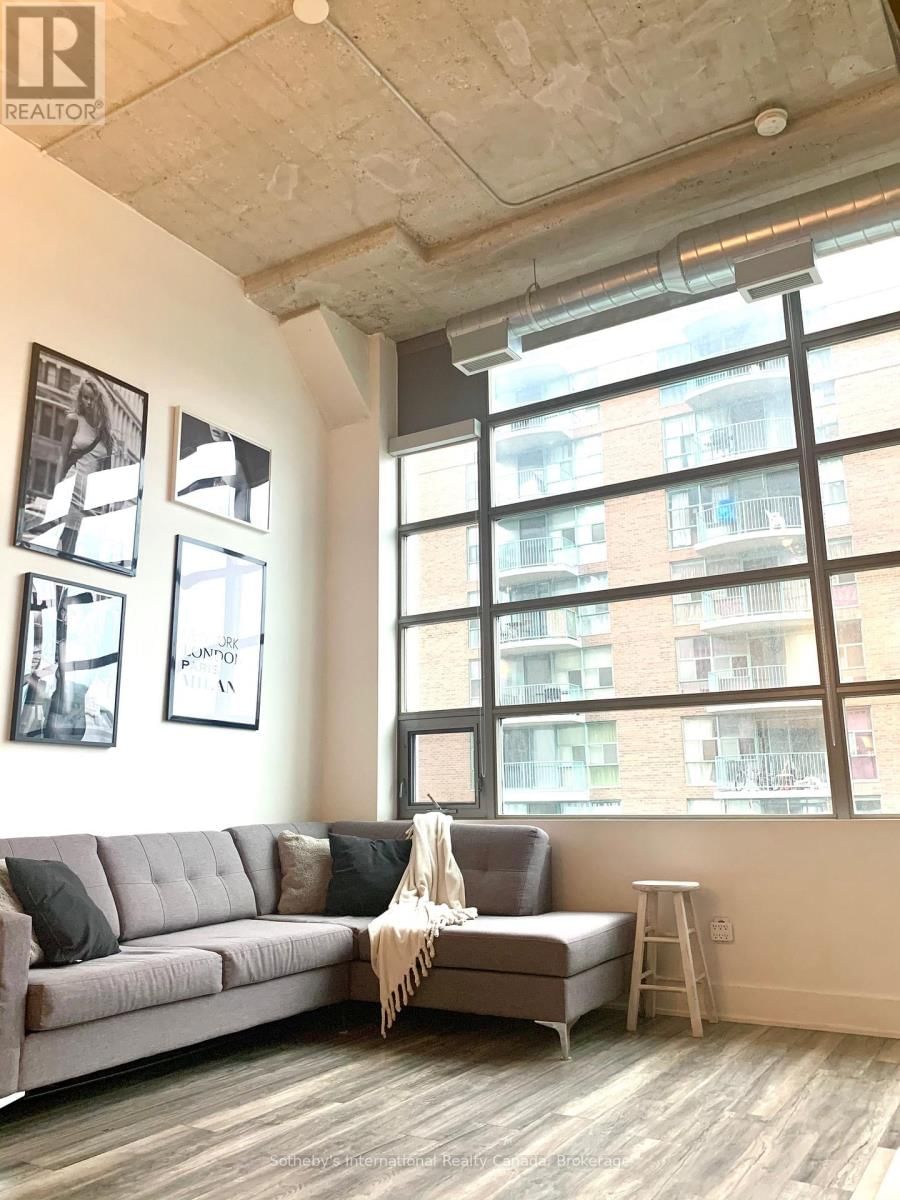 323 - 637 LAKE SHORE BOULEVARD WEST Image 7