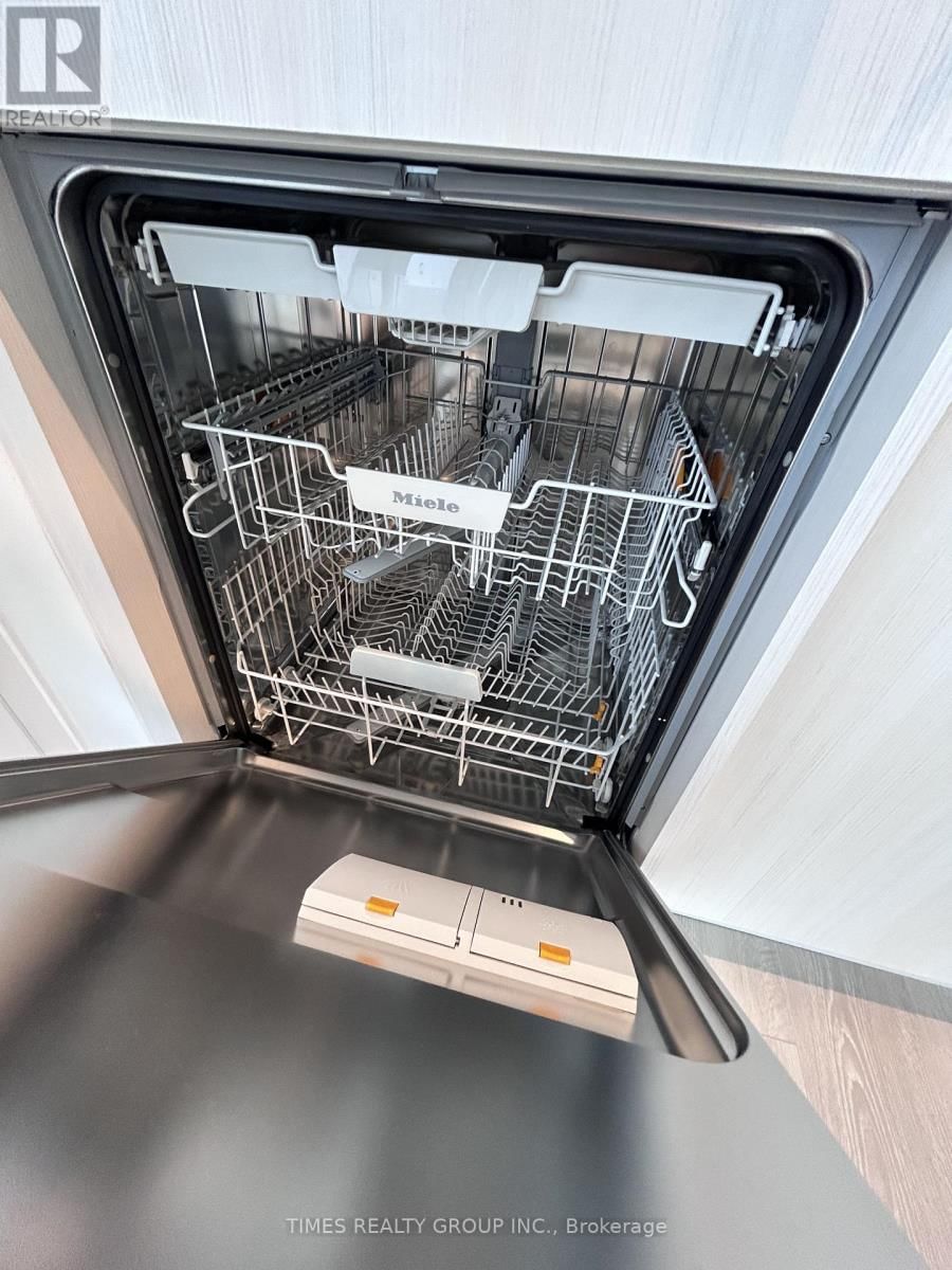 4109 - 634 CHURCH STREET Image 12