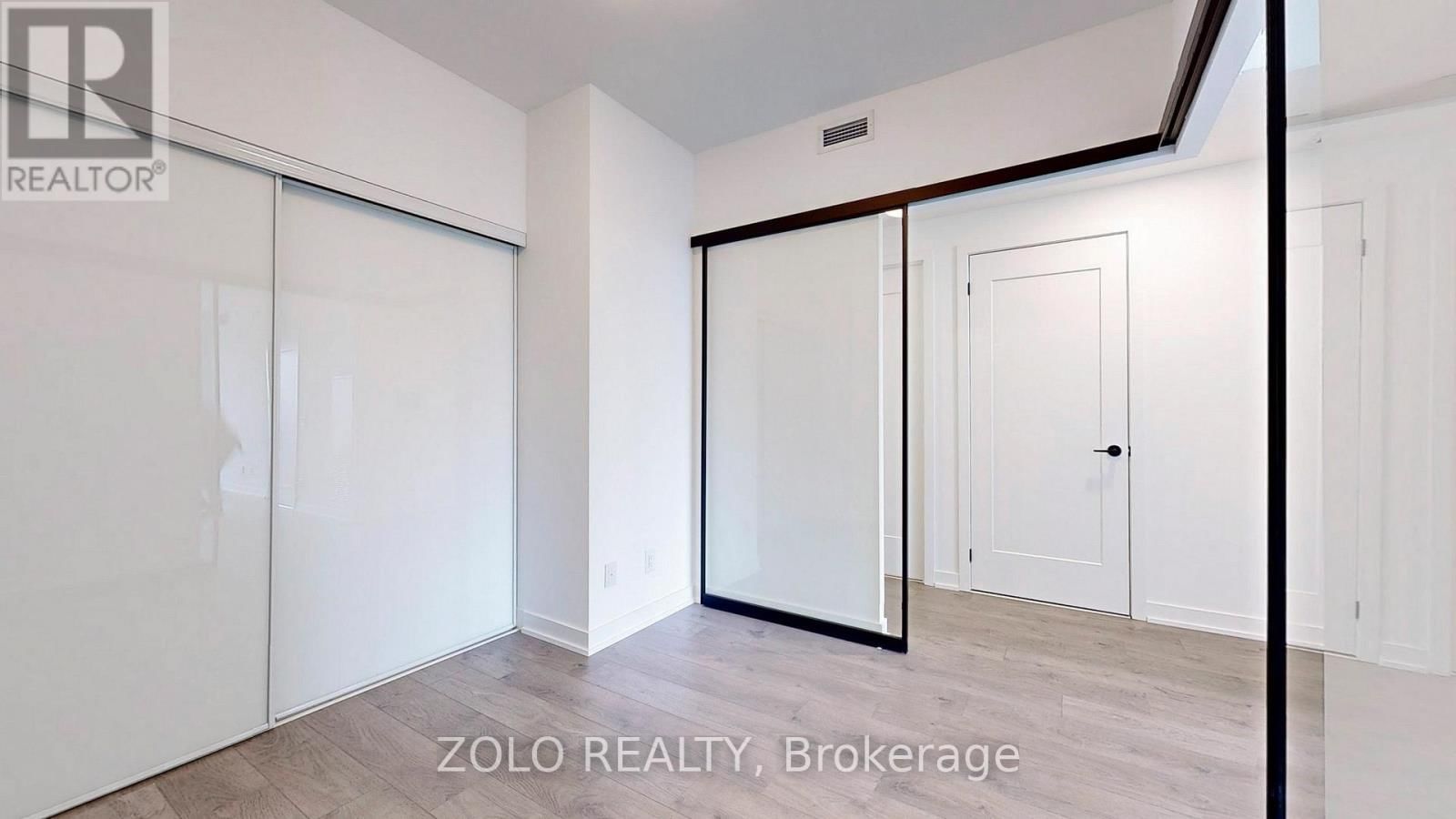 1504 - 5 DEFRIES STREET Image 12