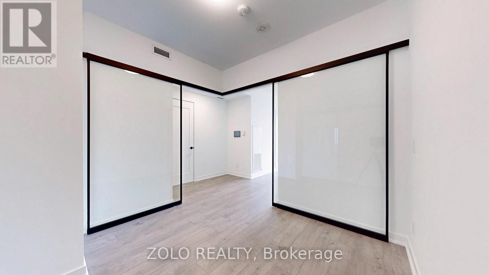 1504 - 5 DEFRIES STREET Image 13