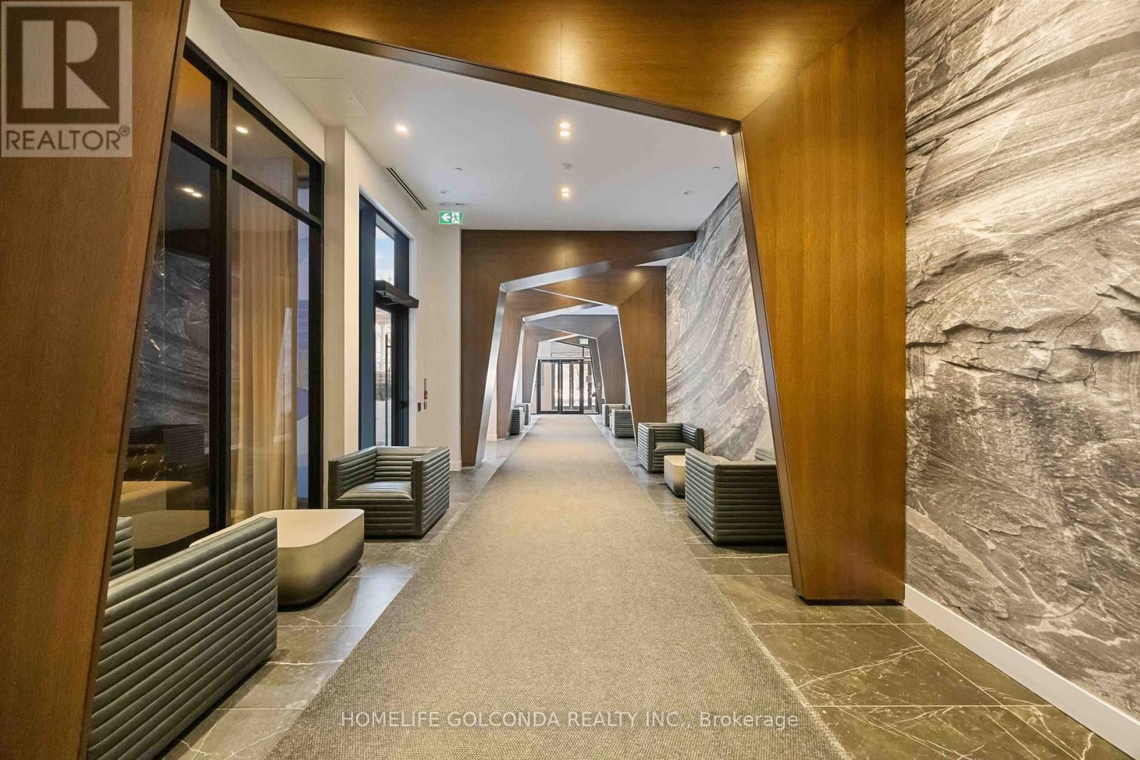 308 JARVIS STREET Image 16