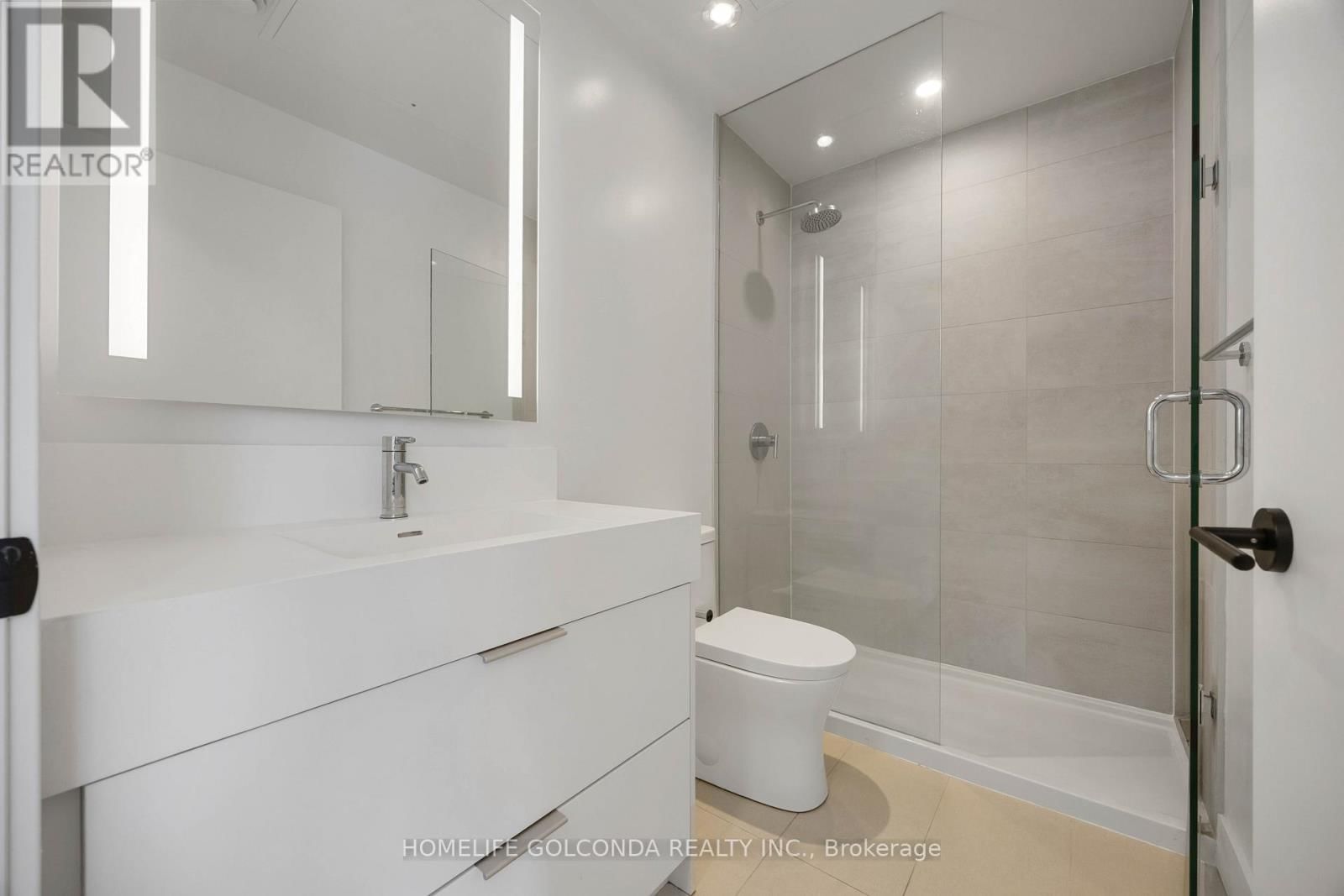 308 JARVIS STREET Image 7