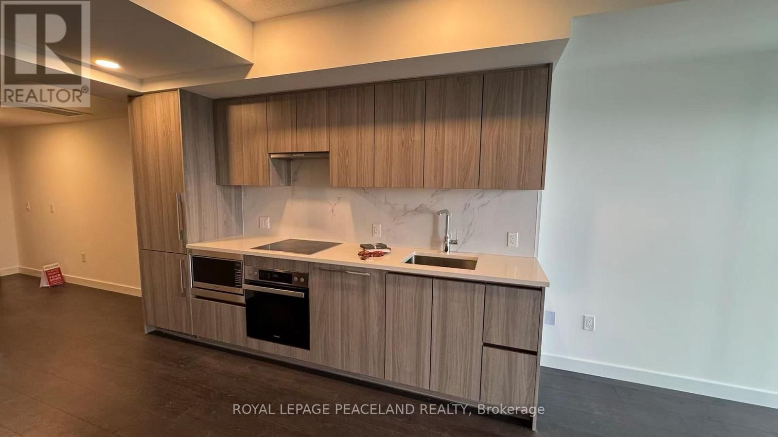 5607 - 3 CONCORD CITYPLACE WAY Image 4