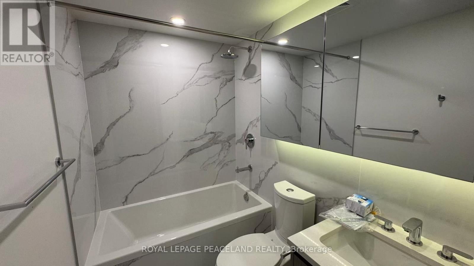 5607 - 3 CONCORD CITYPLACE WAY Image 8