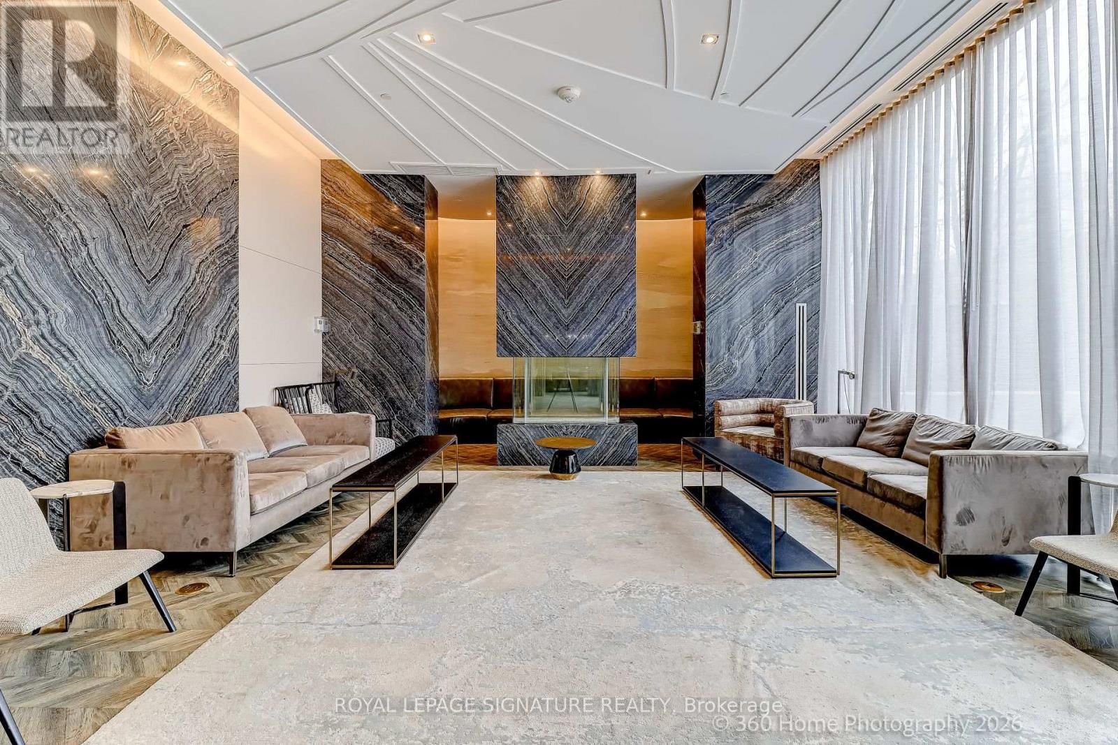 301 - 7 KENASTON GARDENS Image 6