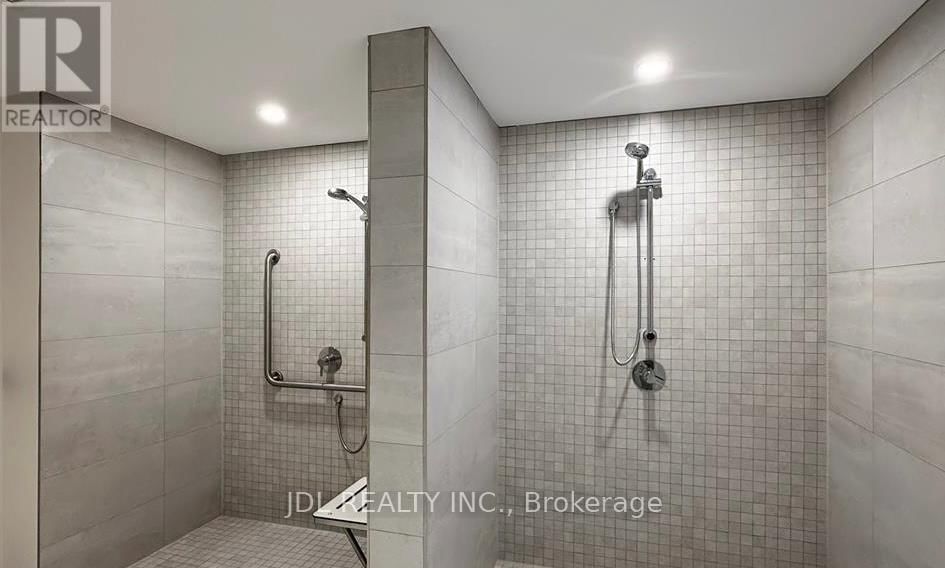 1909 - 8 OLYMPIC GARDEN DRIVE Image 38