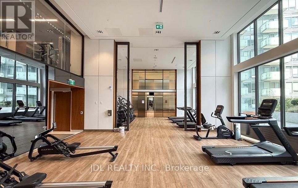 1909 - 8 OLYMPIC GARDEN DRIVE Image 6