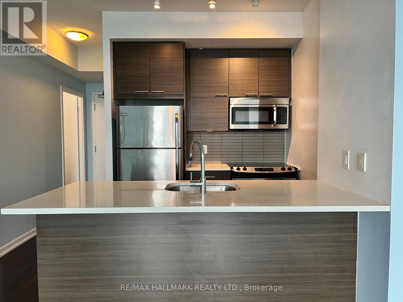 1511 - 66 FOREST MANOR ROAD Image 3