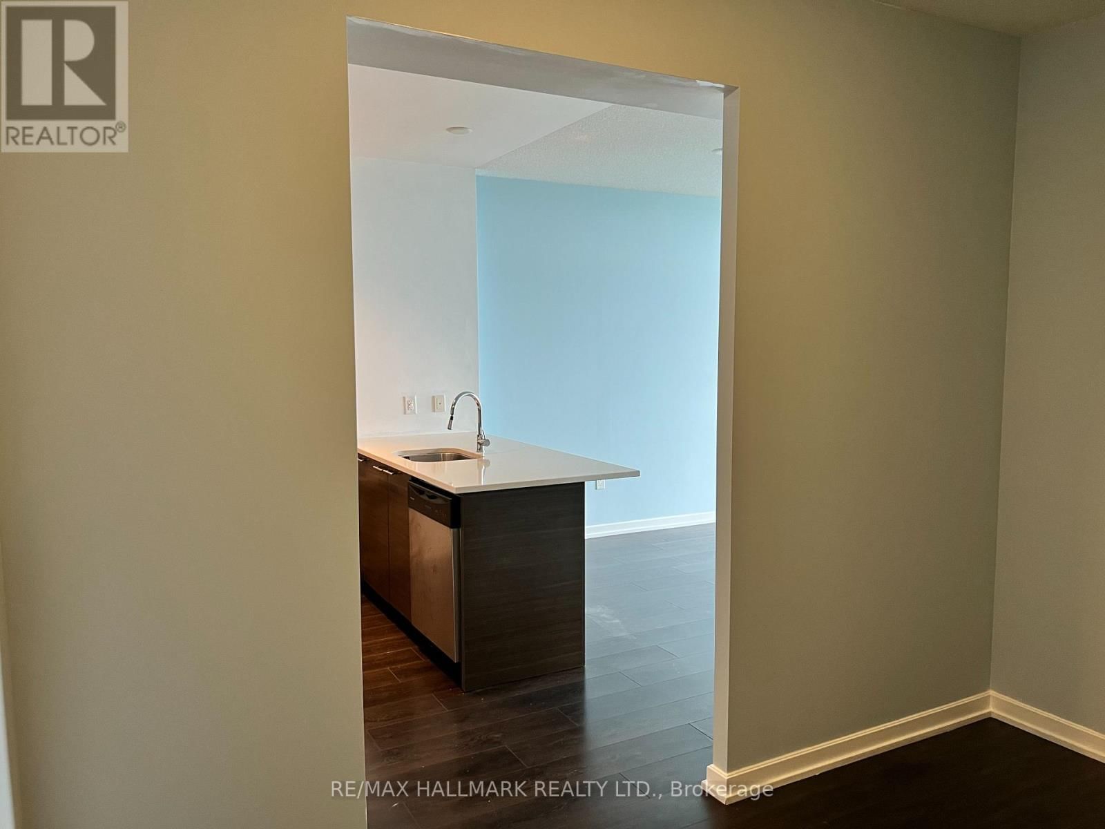 1511 - 66 FOREST MANOR ROAD Image 6