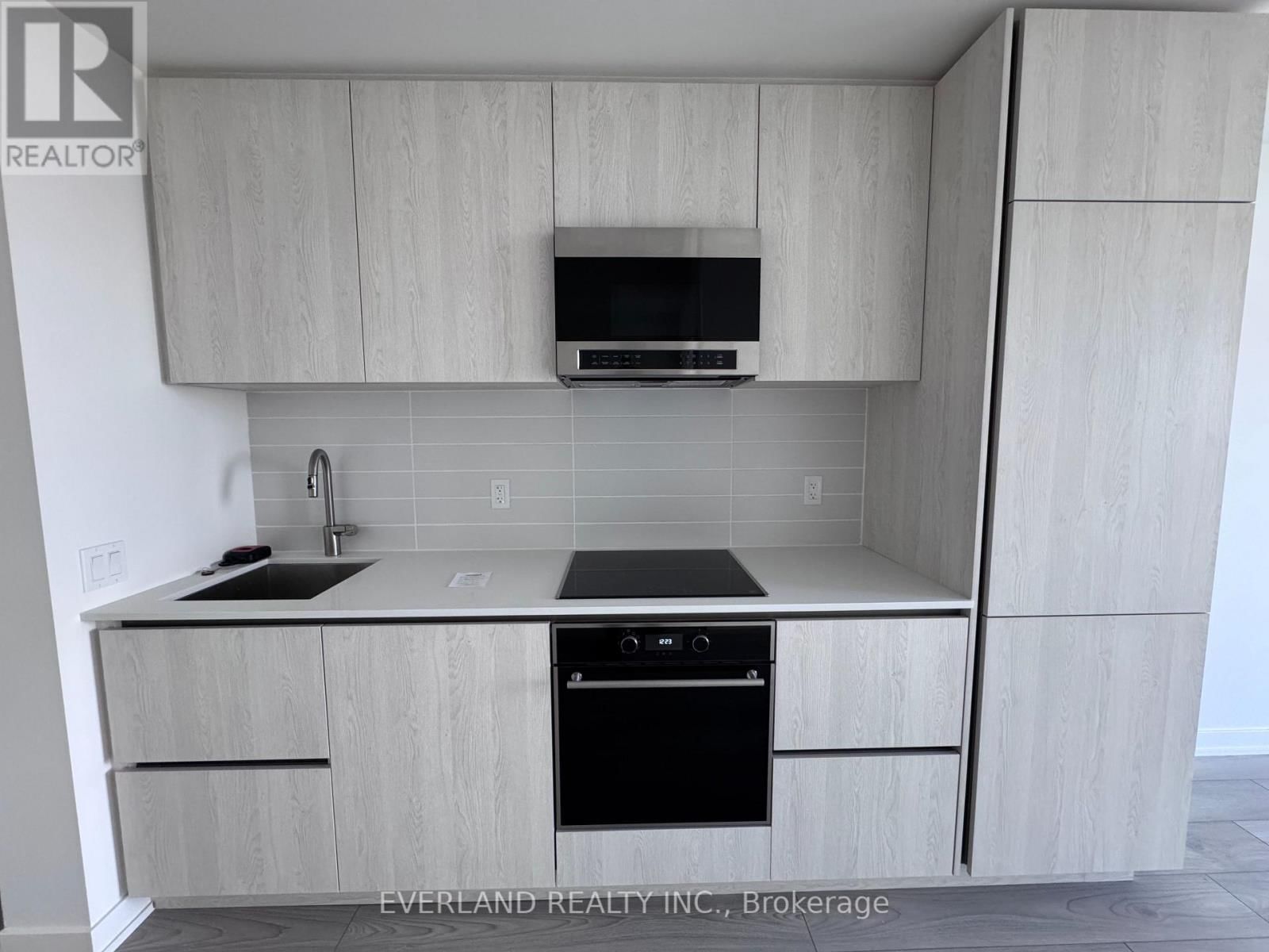 3106 - 110 BROADWAY AVENUE Image 3