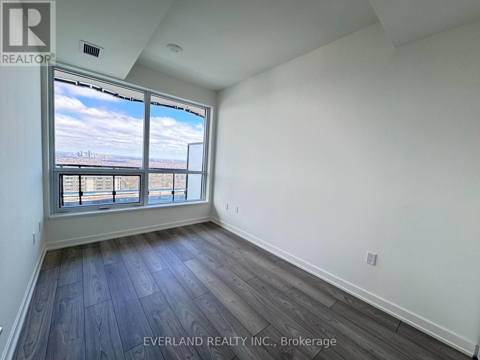 3106 - 110 BROADWAY AVENUE Image 4