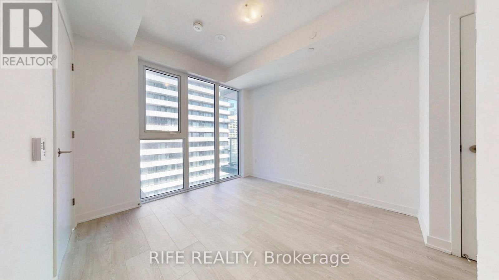 2910 - 634 CHURCH STREET Image 11