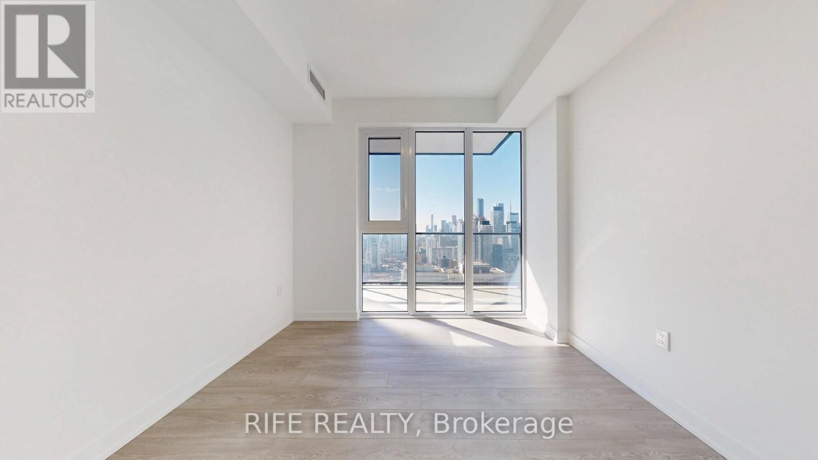 2910 - 634 CHURCH STREET Image 16