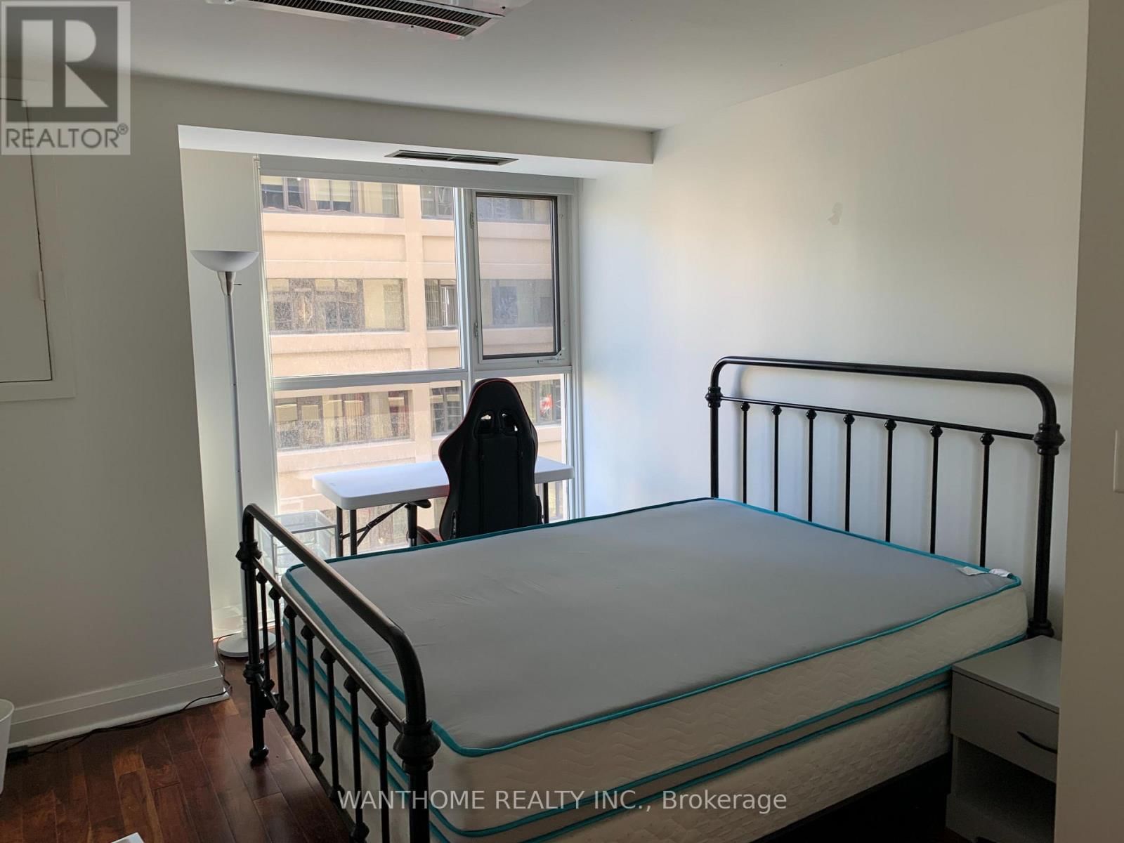 506 - 8 WELLESLEY STREET EAST Image 7