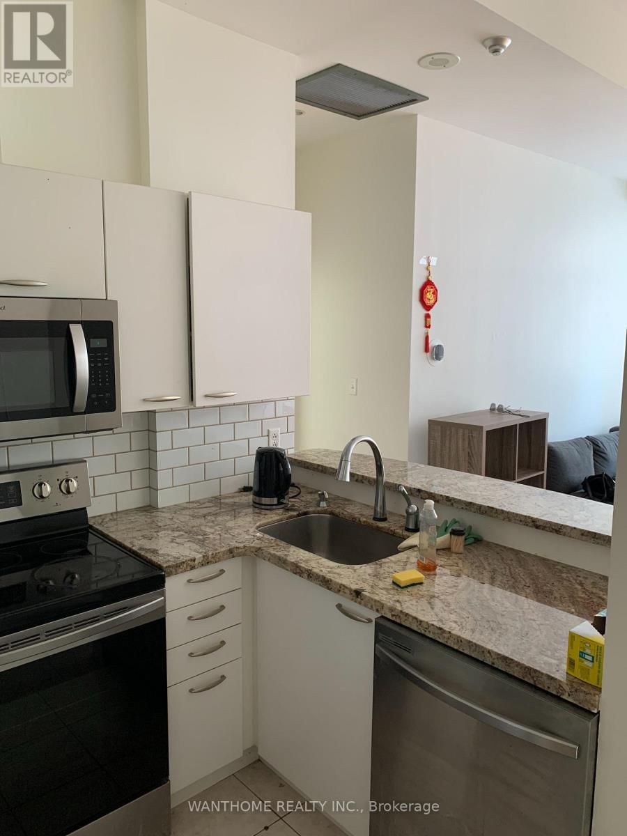 506 - 8 WELLESLEY STREET EAST Image 9