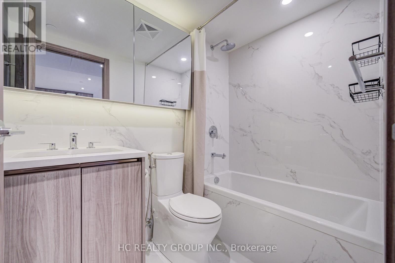 1703 - 25 MCMAHON DRIVE Image 29