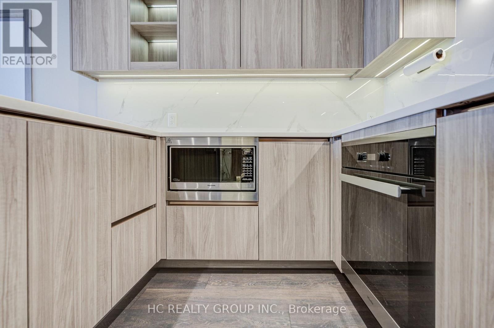 1703 - 25 MCMAHON DRIVE Image 7