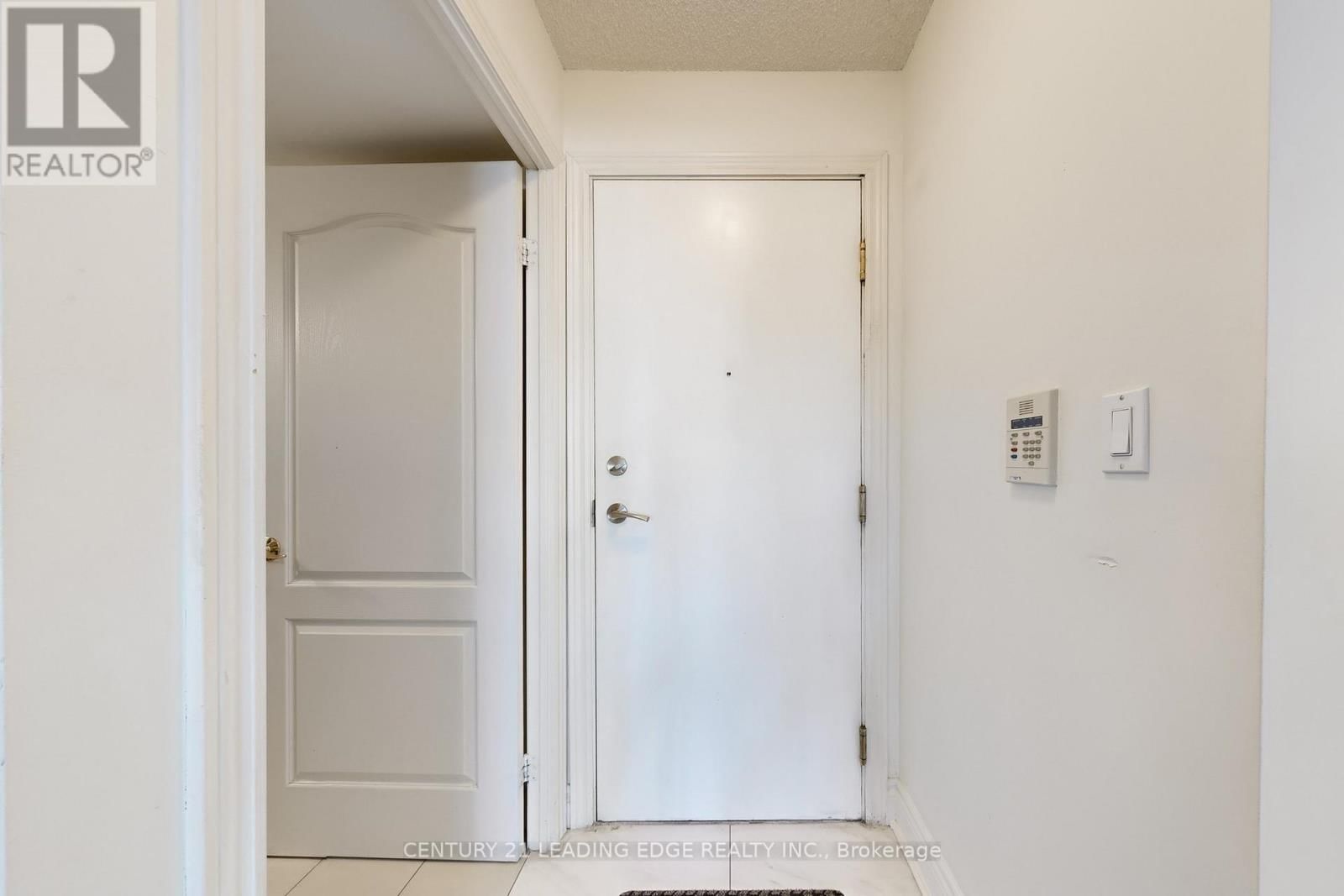 1201 - 5418 YONGE STREET Image 31