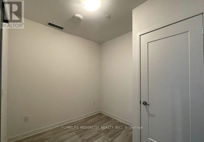 204 SE - 60 PRINCESS STREET Image 10