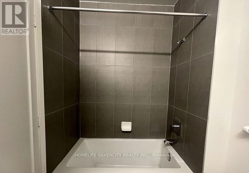 204 SE - 60 PRINCESS STREET Image 16