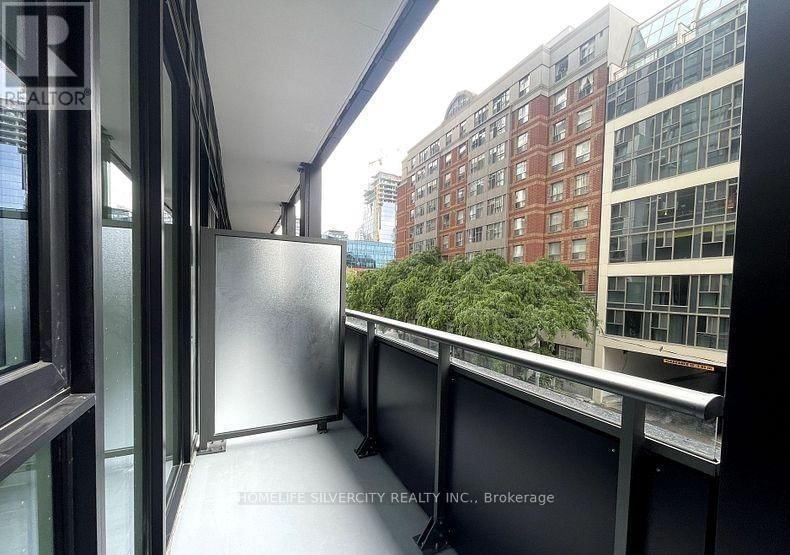 204 SE - 60 PRINCESS STREET Image 2