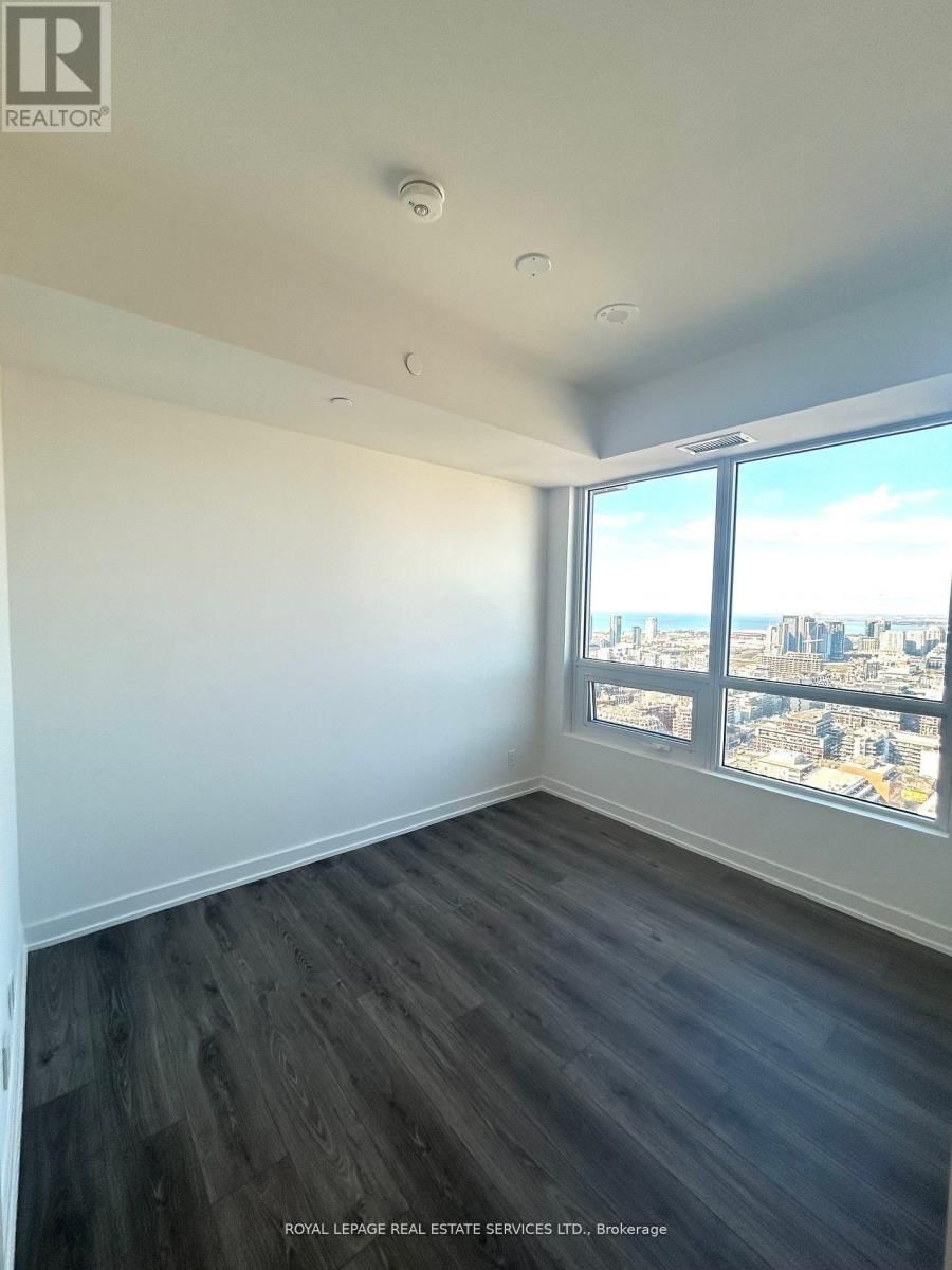 4713 - 108 PETER STREET Image 12