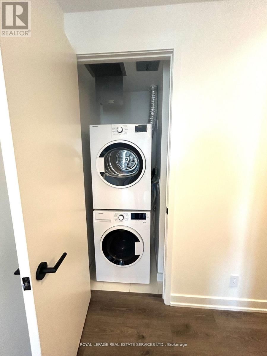 4713 - 108 PETER STREET Image 16