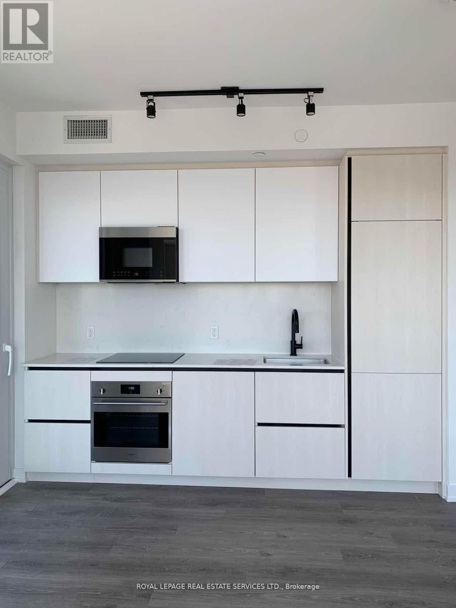 4713 - 108 PETER STREET Image 8